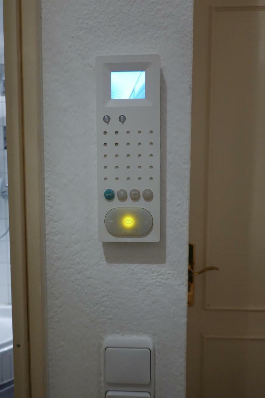 1 Zimmer Wohnung Mit Der Terrasse In Der Innenstadt Висбаден Екстериор снимка